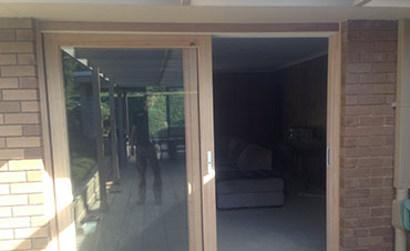 Timber Sliding Door [1]